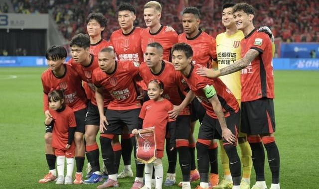kaiyun-罗慕洛“神仙球”破门 成都蓉城主场1-0力克青岛海牛
